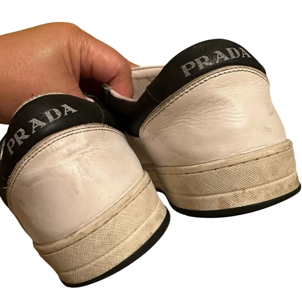Vintage Prada Men's Black and Cream Sneakers size 40